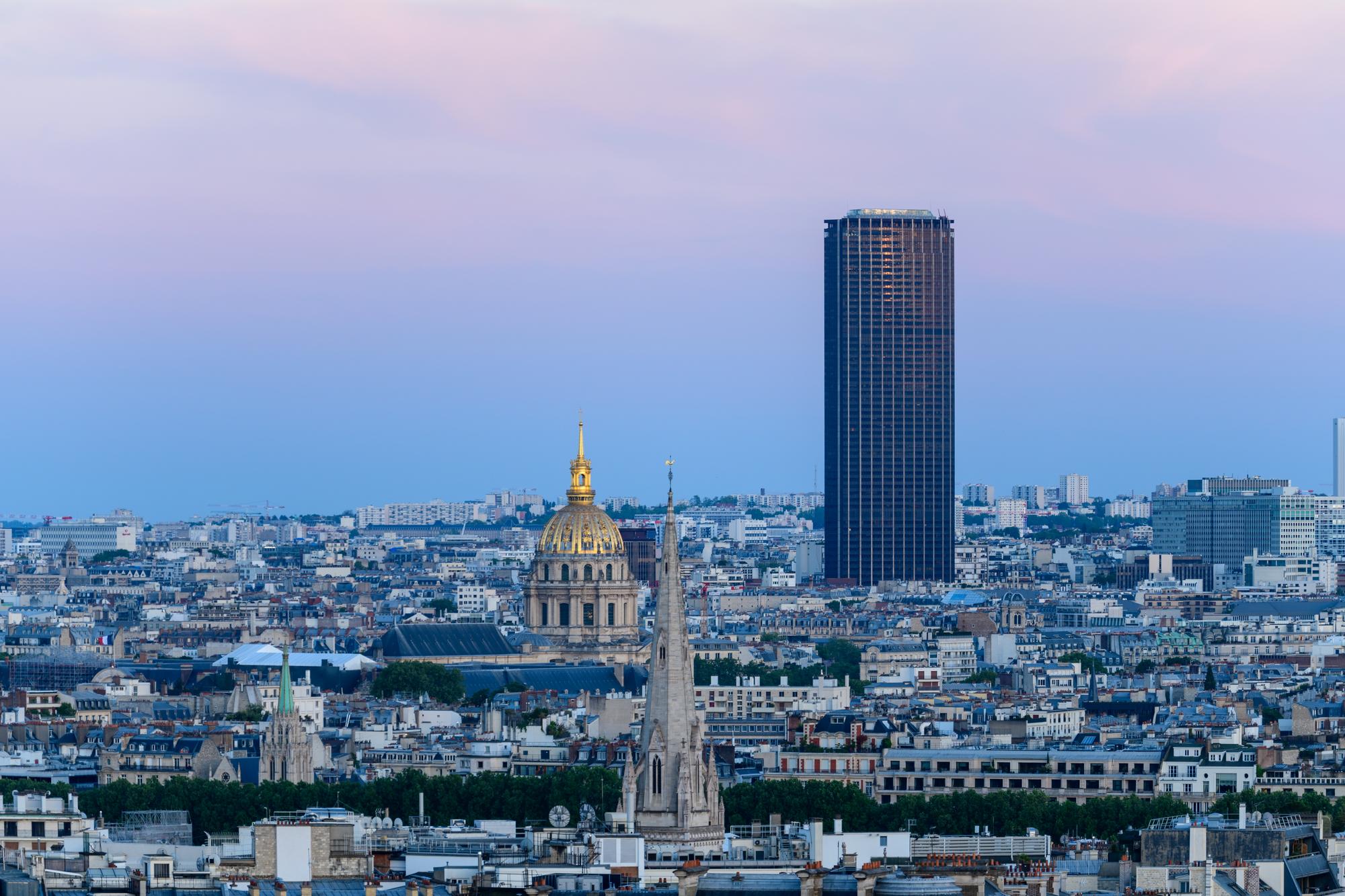 La Tour Montparnasse à Paris pour un projet web.