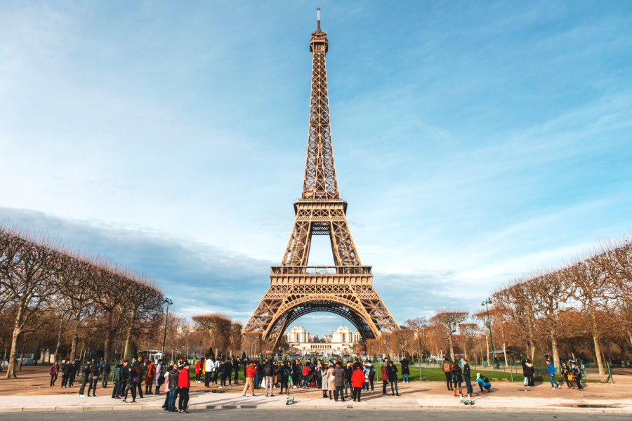 La Tour Eiffel dans le 7e arrondissement de Paris.