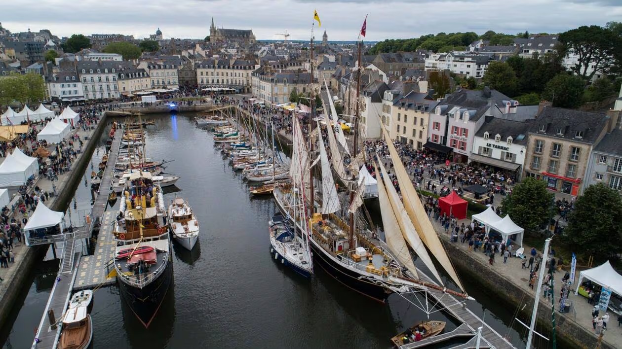 Image représentant le port de Vannes pour un projet de développement web.